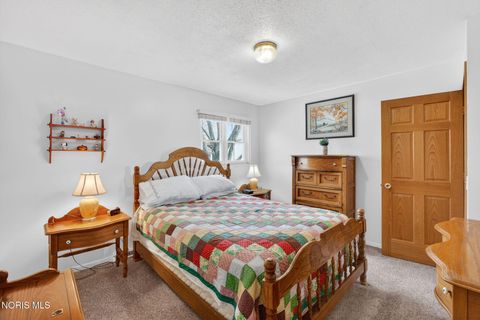 Tiny photo for 1917 Terri Rue, Northwood, OH 43619 (MLS # 10005647)