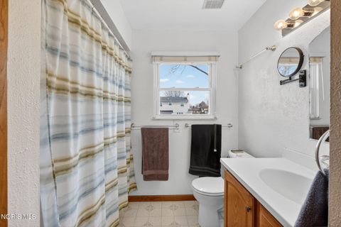 Tiny photo for 1917 Terri Rue, Northwood, OH 43619 (MLS # 10005647)