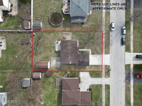 Tiny photo for 1917 Terri Rue, Northwood, OH 43619 (MLS # 10005647)