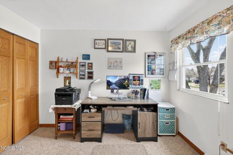 Tiny photo for 1917 Terri Rue, Northwood, OH 43619 (MLS # 10005647)