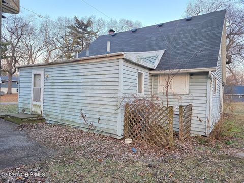 Tiny photo for 107 Merton Street, Holland, OH 43528 (MLS # 10002573)