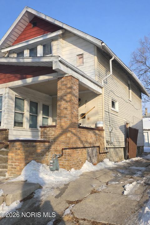Tiny photo for 427 Walden Avenue, Toledo, OH 43605 (MLS # 10004208)