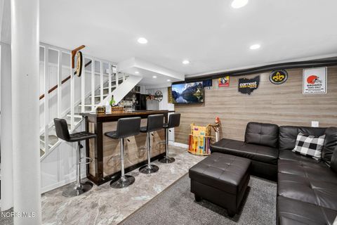 Tiny photo for 3133 Strathmoor Avenue, Toledo, OH 43614 (MLS # 10007019)