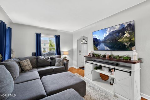 Tiny photo for 3133 Strathmoor Avenue, Toledo, OH 43614 (MLS # 10007019)