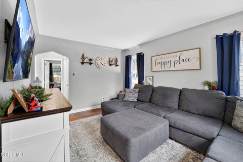 Tiny photo for 3133 Strathmoor Avenue, Toledo, OH 43614 (MLS # 10007019)