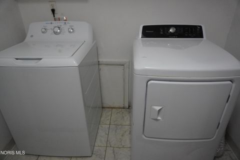 Tiny photo for 5665 Bernath Court, Toledo, OH 43615 (MLS # 10005328)