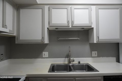 Tiny photo for 5665 Bernath Court, Toledo, OH 43615 (MLS # 10005328)