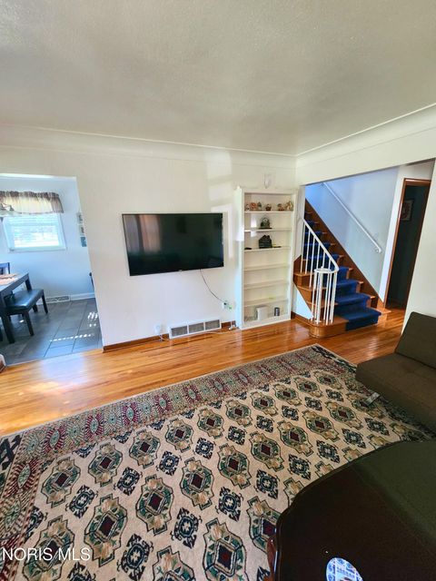 Tiny photo for 2701 Latonia Boulevard, Toledo, OH 43606 (MLS # 10008529)