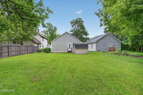 Tiny photo for 915 N Ontario Street, Toledo, OH 43604 (MLS # 10011859)