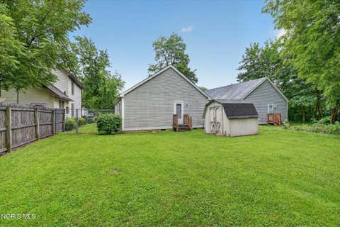 Tiny photo for 915 N Ontario Street, Toledo, OH 43604 (MLS # 10011859)