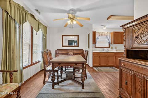 Tiny photo for 915 N Ontario Street, Toledo, OH 43604 (MLS # 10011859)