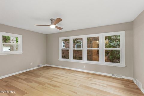 Tiny photo for 3564 Rushland Avenue, Toledo, OH 43606 (MLS # 10007249)