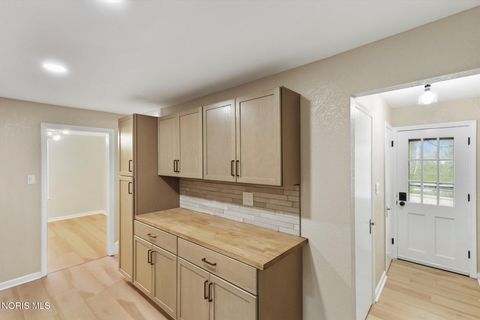 Tiny photo for 3564 Rushland Avenue, Toledo, OH 43606 (MLS # 10007249)