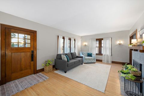 Tiny photo for 4535 N Haven Avenue, Toledo, OH 43612 (MLS # 10000108)