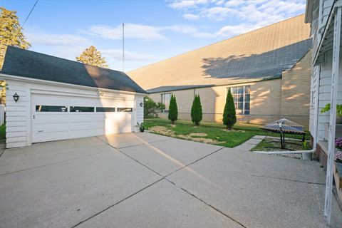 Tiny photo for 4535 N Haven Avenue, Toledo, OH 43612 (MLS # 10000108)