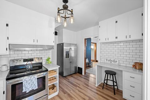 Tiny photo for 4535 N Haven Avenue, Toledo, OH 43612 (MLS # 10000108)