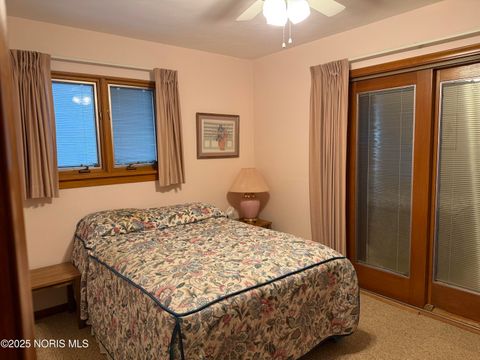 Tiny photo for 2434 Roseann Drive, Toledo, OH 43611 (MLS # 10001850)