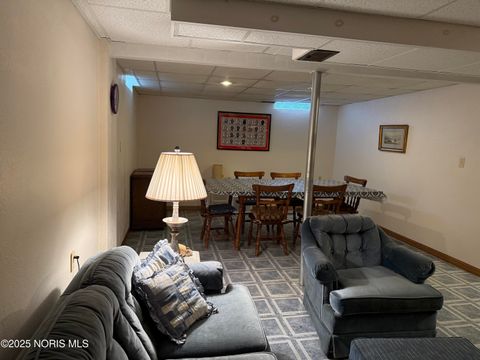 Tiny photo for 2434 Roseann Drive, Toledo, OH 43611 (MLS # 10001850)