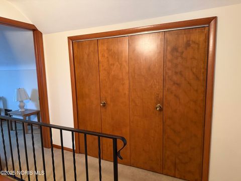 Tiny photo for 2434 Roseann Drive, Toledo, OH 43611 (MLS # 10001850)