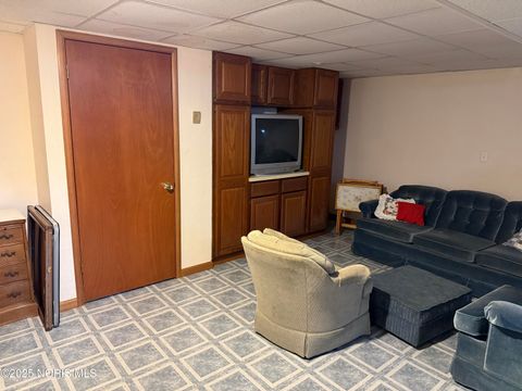 Tiny photo for 2434 Roseann Drive, Toledo, OH 43611 (MLS # 10001850)