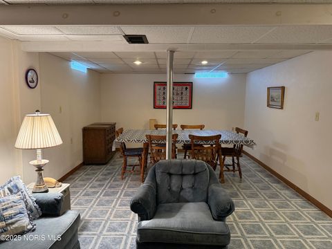 Tiny photo for 2434 Roseann Drive, Toledo, OH 43611 (MLS # 10001850)