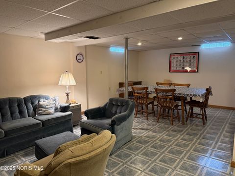 Tiny photo for 2434 Roseann Drive, Toledo, OH 43611 (MLS # 10001850)