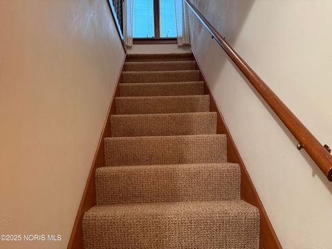 Tiny photo for 2434 Roseann Drive, Toledo, OH 43611 (MLS # 10001850)