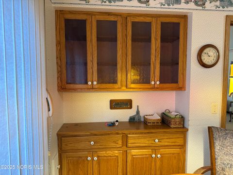 Tiny photo for 2434 Roseann Drive, Toledo, OH 43611 (MLS # 10001850)