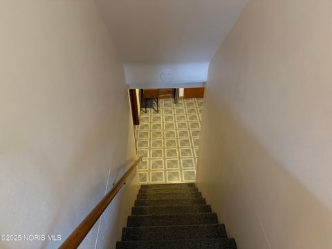 Tiny photo for 2434 Roseann Drive, Toledo, OH 43611 (MLS # 10001850)