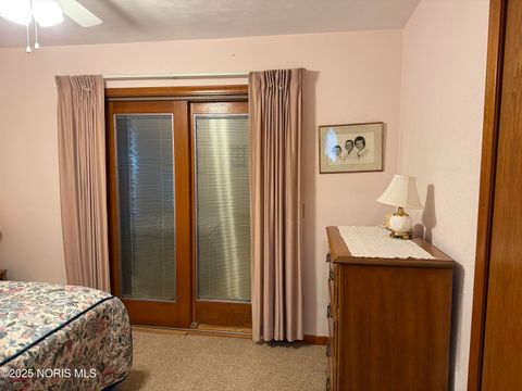 Tiny photo for 2434 Roseann Drive, Toledo, OH 43611 (MLS # 10001850)