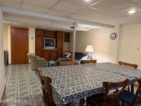 Tiny photo for 2434 Roseann Drive, Toledo, OH 43611 (MLS # 10001850)