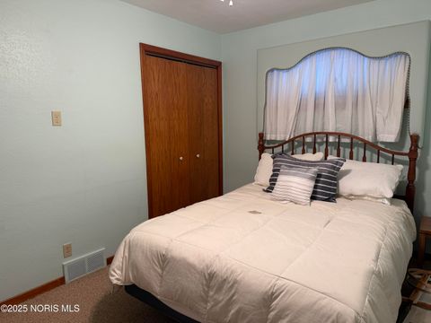 Tiny photo for 2434 Roseann Drive, Toledo, OH 43611 (MLS # 10001850)