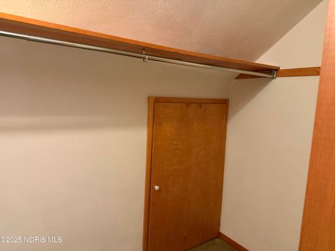 Tiny photo for 2434 Roseann Drive, Toledo, OH 43611 (MLS # 10001850)