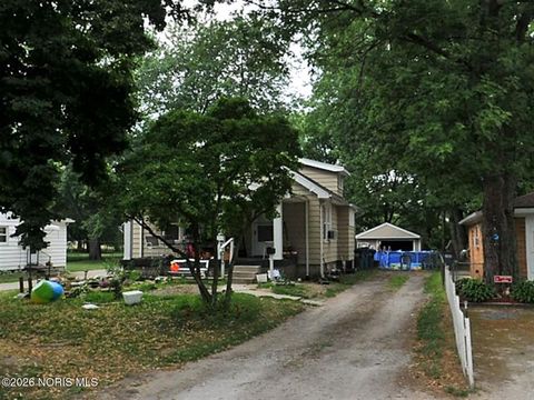 Photo of 612 Wyman Street, Toledo, OH 43609 (MLS # 10002865)