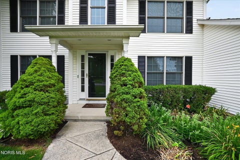 Tiny photo for 4528 Blystone Valley Drive, Maumee, OH 43537 (MLS # 10010178)