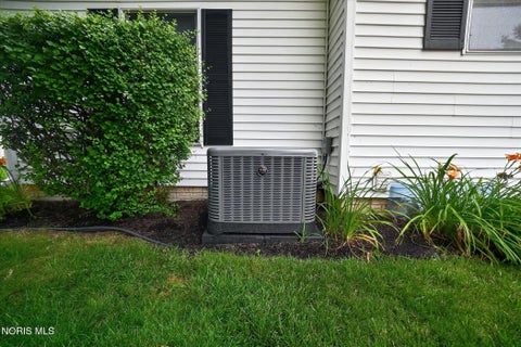 Tiny photo for 4528 Blystone Valley Drive, Maumee, OH 43537 (MLS # 10010178)