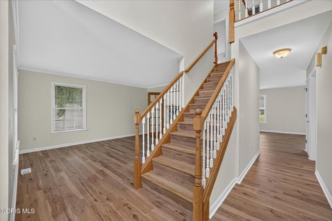 Tiny photo for 4528 Blystone Valley Drive, Maumee, OH 43537 (MLS # 10010178)