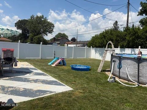 Tiny photo for 100 Northcliff Drive, Findlay, OH 45840 (MLS # 10010227)