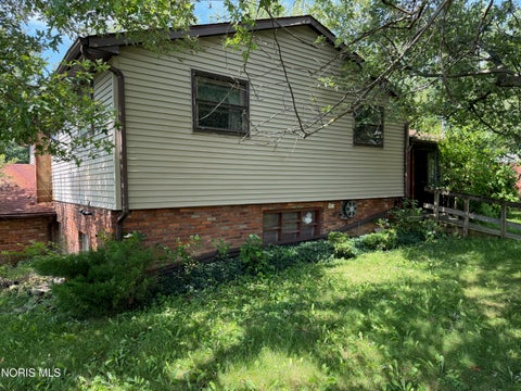 Tiny photo for 1995 Riverview Drive, Defiance, OH 43512 (MLS # 10013313)