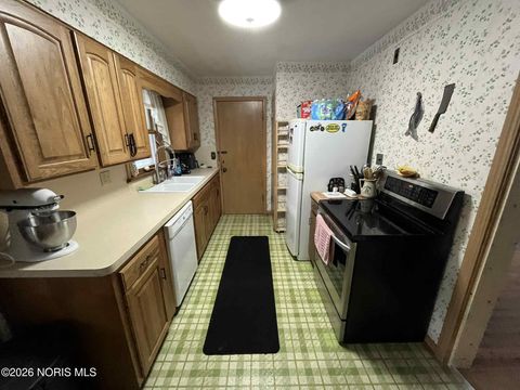 Tiny photo for 830 Mayfair Boulevard, Toledo, OH 43612 (MLS # 10002804)