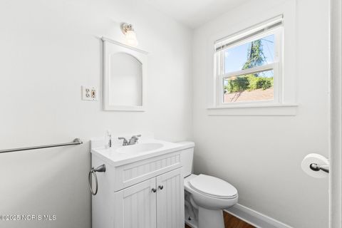 Tiny photo for 4755 301st Street, Toledo, OH 43611 (MLS # 10002570)