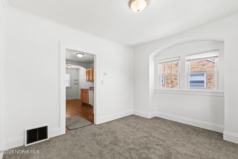 Tiny photo for 4755 301st Street, Toledo, OH 43611 (MLS # 10002570)