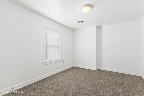 Tiny photo for 4755 301st Street, Toledo, OH 43611 (MLS # 10002570)