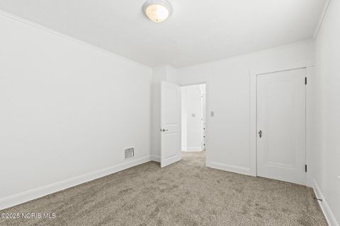 Tiny photo for 4755 301st Street, Toledo, OH 43611 (MLS # 10002570)