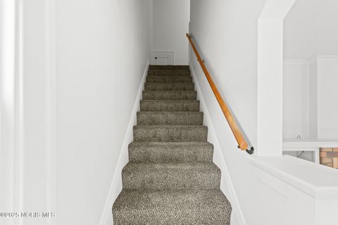 Tiny photo for 4755 301st Street, Toledo, OH 43611 (MLS # 10002570)