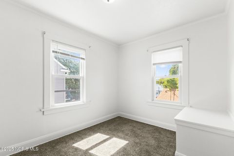 Tiny photo for 4755 301st Street, Toledo, OH 43611 (MLS # 10002570)