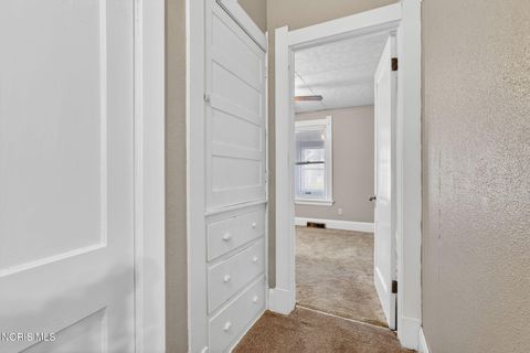 Tiny photo for 648 Carlton Street, Toledo, OH 43609 (MLS # 10005196)