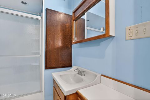 Tiny photo for 648 Carlton Street, Toledo, OH 43609 (MLS # 10005196)