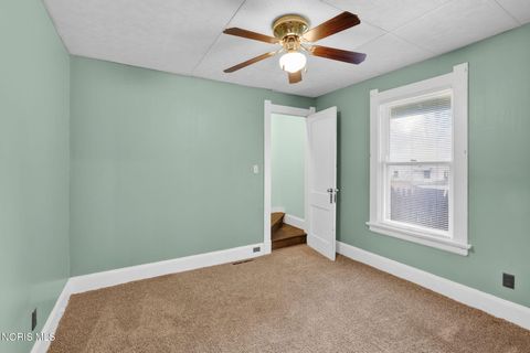 Tiny photo for 648 Carlton Street, Toledo, OH 43609 (MLS # 10005196)