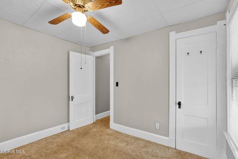 Tiny photo for 648 Carlton Street, Toledo, OH 43609 (MLS # 10005196)